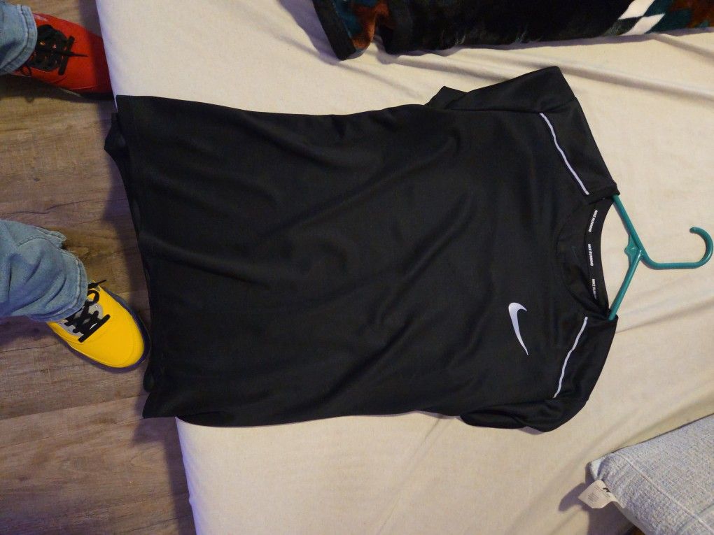 Nike Dri Fit Runner Shirt