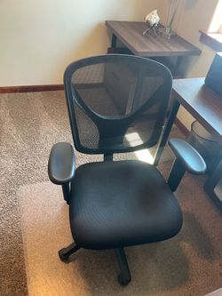 Ergonomic Mesh Office Chair – Adjustable & Comfortable