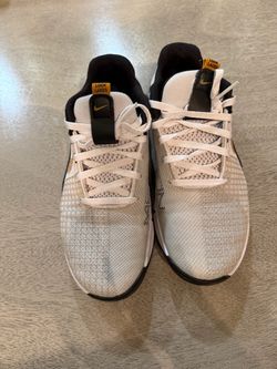 Metcon Nike weight lifting shoes