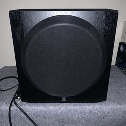 Yamaha YST-SW216 Subwoofer 10" 100 Watt Powered Black