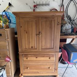 tv stand Dresser/cabinet 