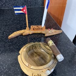 Artesanía  (Favor Ver Mis Otros Artículos ) Gracias 