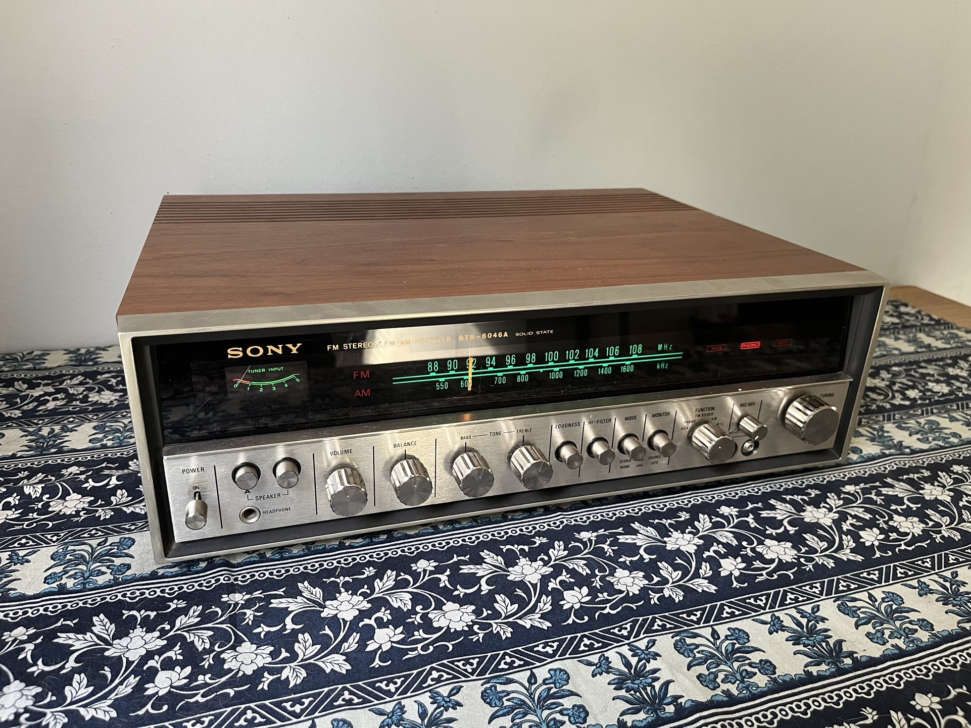 Sony STR-6046A Vintage Stereo Receiver