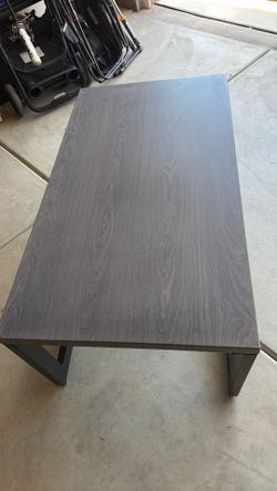 All metal out door patio   coffee table asking  $25.00
