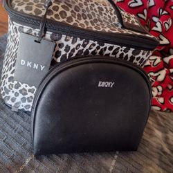 Dkny Cosmetic Bag And Plus 1 