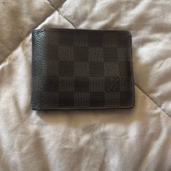 Black Louis Vuitton Wallet