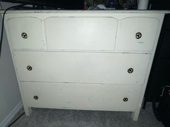 White Solid Wood Dresser