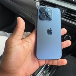 𝚒𝙿𝚑𝚘𝚗𝚎 15 Pro 𝚞𝚗𝚕𝚘𝚌𝚔𝚎𝚍 𝚠𝚒𝚝𝚑 𝚠𝚊𝚛𝚛𝚊𝚗𝚝𝚢