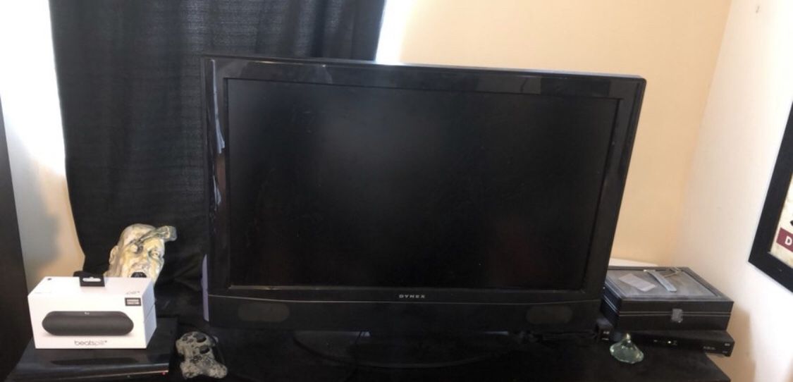 Flat screen dynex tv