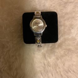 Silver Quartz Stainless Steel Watch With Charm(Mudd)