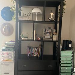 Book Shelf With Drawers 
