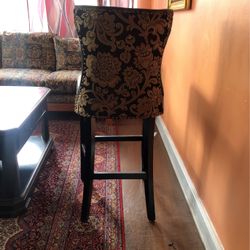 Leather Bar Stool  With  Deisgn In Back 