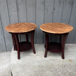 2 Side Tables 
