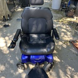 Merits 600lb Bariatric Electric Wheel Chair