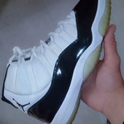 Jordan 11s 