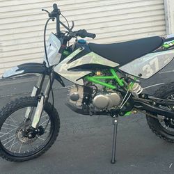 125 CC Brand New Dirtbike 