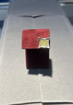10k Single Stud