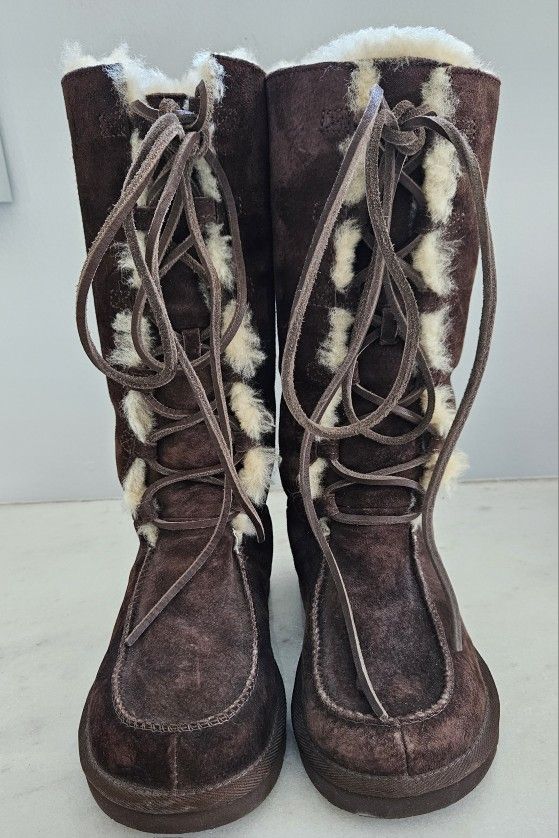 UGG Uptown II 5190 Tall Snow Boots Brown Suede Sheepskin Lined Women's Size 8