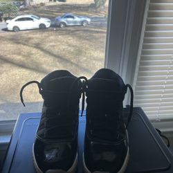 Jordan 11 Jubilee size 10.5 can fit 9.5-10