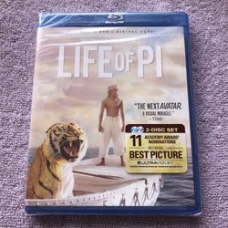 Life Of Pi Blu-Ray And DVD (SEALED)