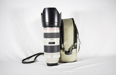 Canon EF 70-200 L USM lens