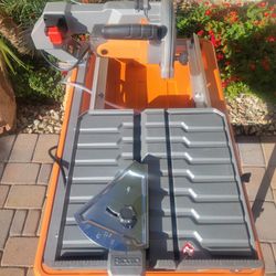 RIDGID 9-Amp 7 in. Blade Corded Wet Tile Saw with Stand