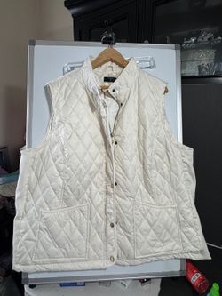 Tahari Woman Quilted Ivory Sleeveless Vest Size Large