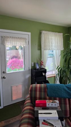 Matching White Lace Curtains & Valances – 6 Windows – Excellent Condition