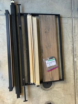 Zinus Suzanne Bed Frame  - Queen