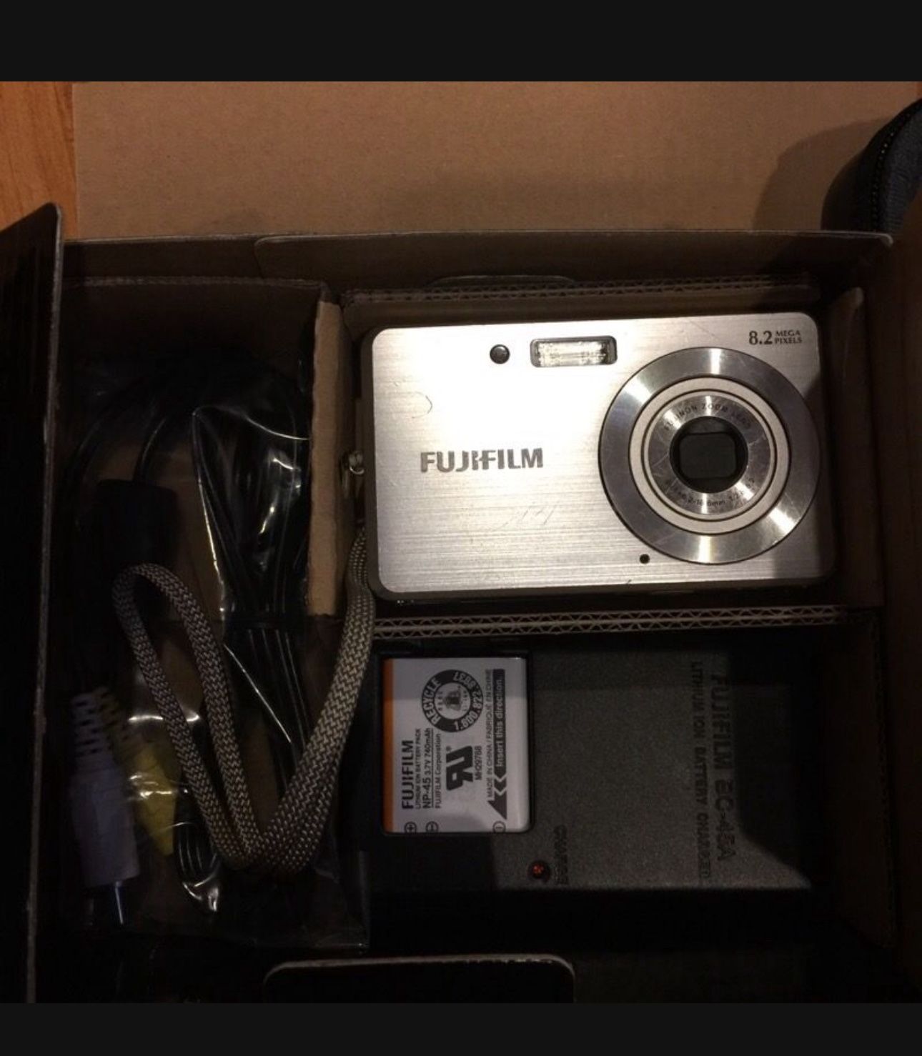 Fine Pix J10 Fujifilm camera. 8.2 megapixel