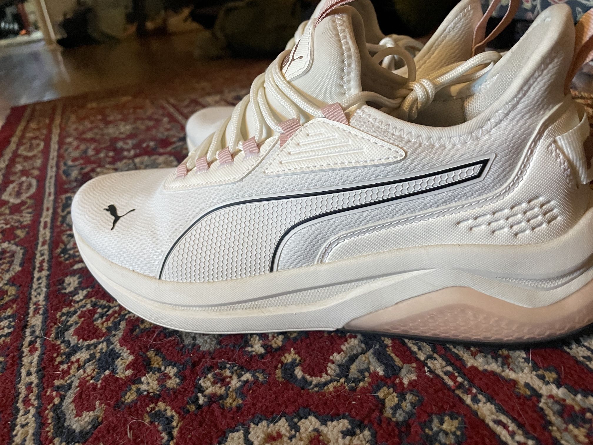 Size 9 Women’s Puma Running Shoes 