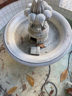 Cancrete water fountain