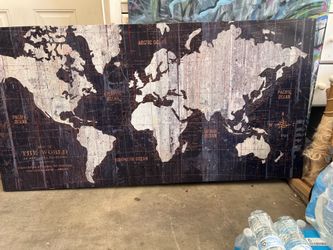Large world map print on canvas