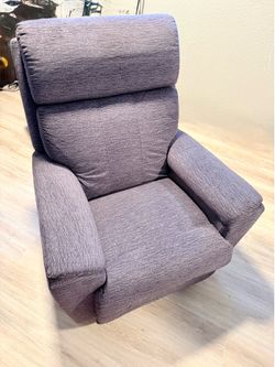 Lazy boy recliner with wireless remote