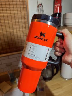New Orange Stanley Cup 40oz 