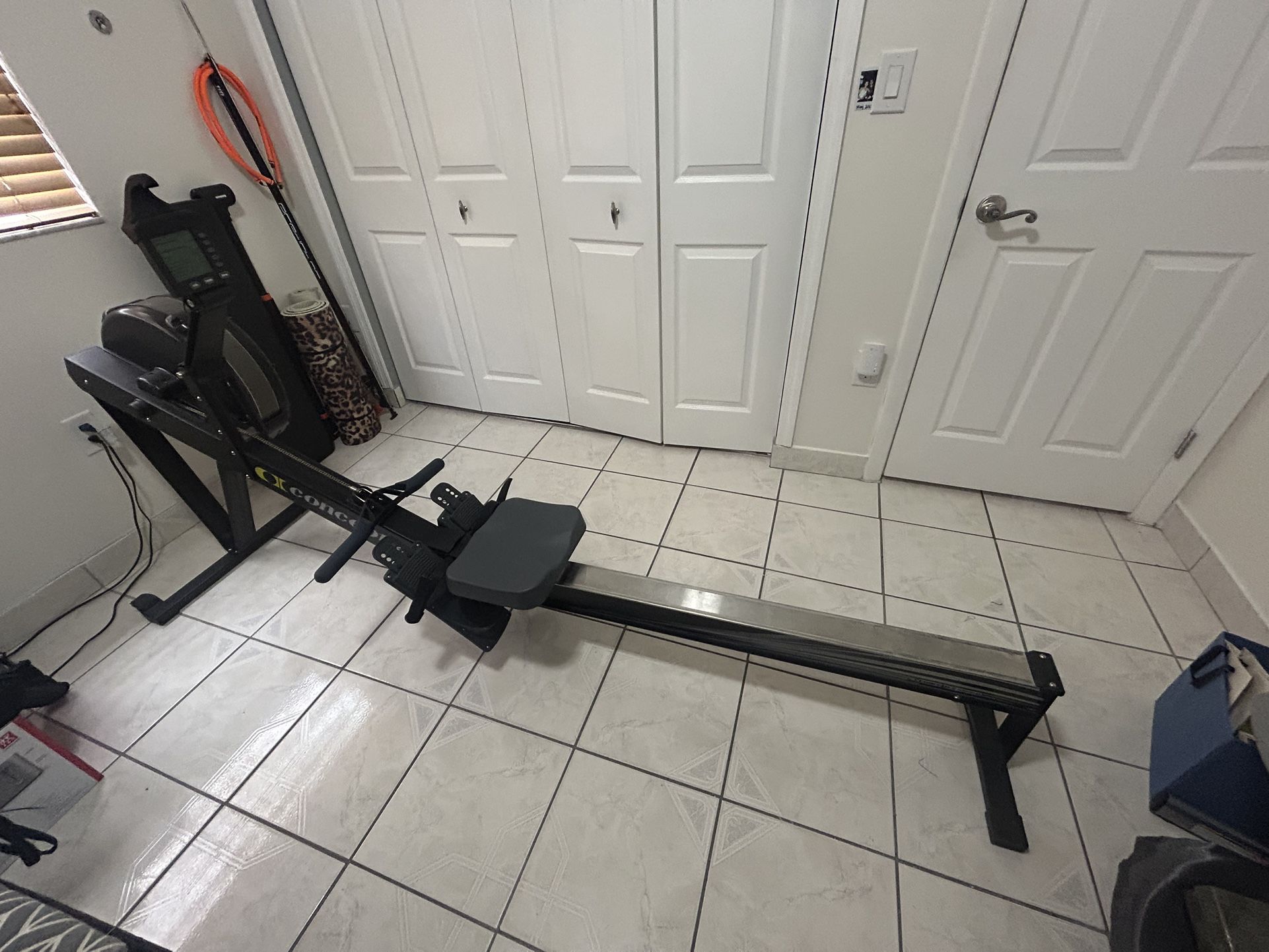 Concept 2 Indoor Rower Rowing  Machine 