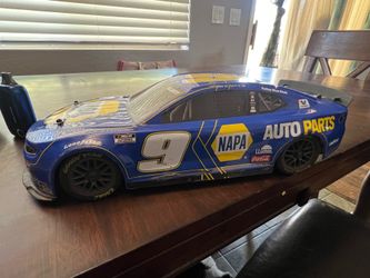 Looking to trade my losi nascar