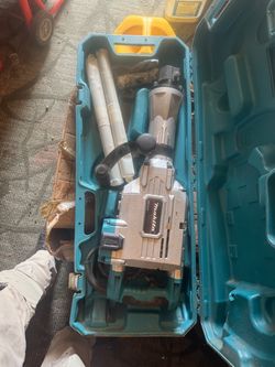 Makita Demolition Hammer with Case