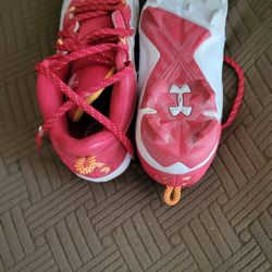 Under ARMOUR  Softball Cleats