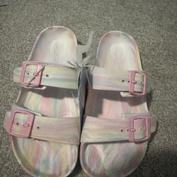Kids Sandals Size 1 (New)