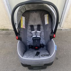 GRACO CAR SEAT 