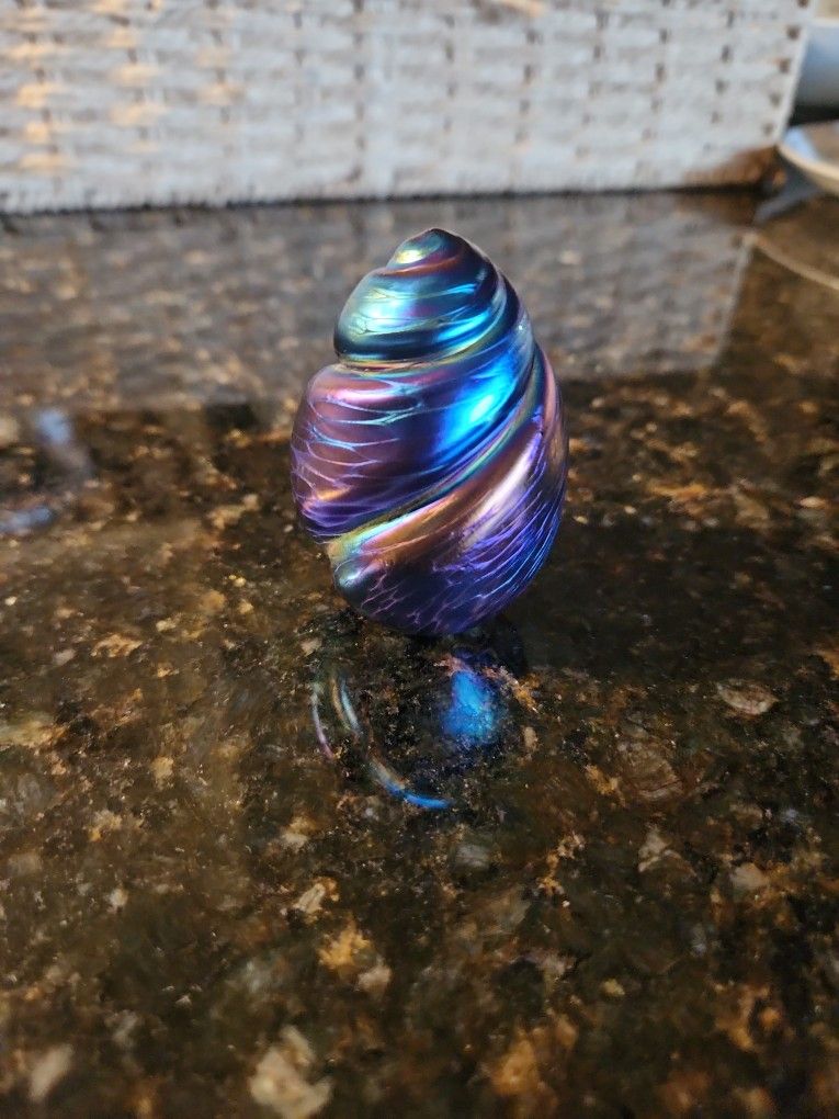 OBG 1994 Ornamental Blown Studio Hand Blown Aurene Iridescent Art Paper Weigth