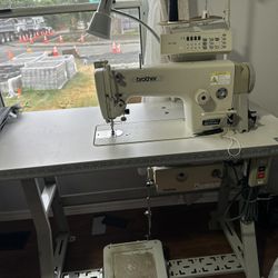 Industrial Sewing Machine