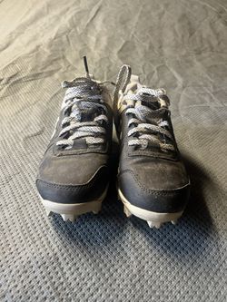 Boys Under Armor Baseball Cleats