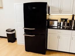 GE Artistry SeriesĀ 21-cu ft Bottom-Freezer Refrigerator