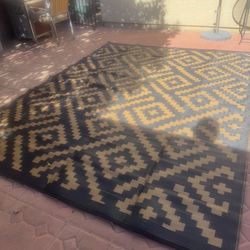 New Outdoor Rug 8X10 $30 Gilbert And Ray Rd. Check All Pics And Offers.