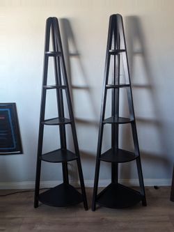 Black shelves / bookcase