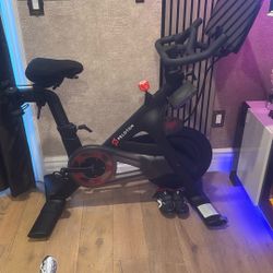 Peloton Bike 