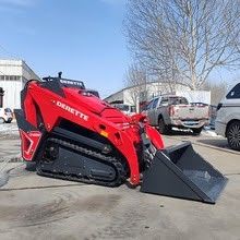 2025 DERETTE V1000 MINI SKID STEER WITH 7 ATTACHMENTS & 25HP D902 KUBOTA DIESEL