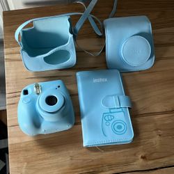 Polaroid Camera 
